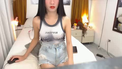 Snapshot of filipina_sweety chatting on 01.25.25 stephanie online show from 01.25.25