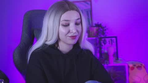 cap and Lana  online show from 12.21.24