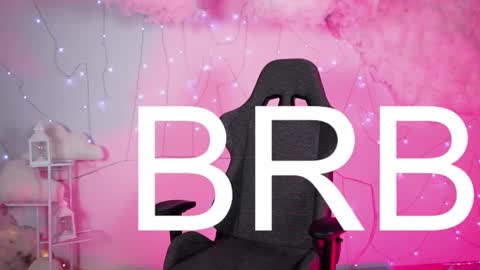 cap and Lana  online show from 03.08.25