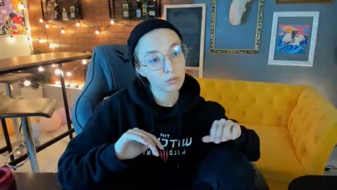 cap and Lana  online show from 09.18.25