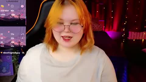 Snapshot of fillisfire chatting on 06.19.26 - online show from 06.19.26