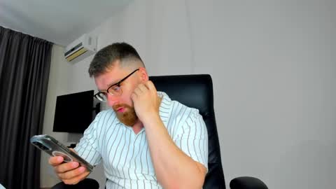 FindomGuyXXX online show from 04.14.26