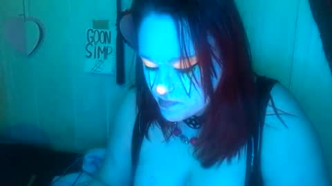 Snapshot of findommefoxi chatting on 02.01.25 findommefoxi online show from 02.01.25
