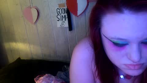 Snapshot of findommefoxi chatting on 02.04.25 findommefoxi online show from 02.04.25