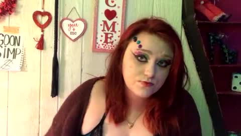 Snapshot of findommefoxi chatting on 02.12.25 findommefoxi online show from 02.12.25