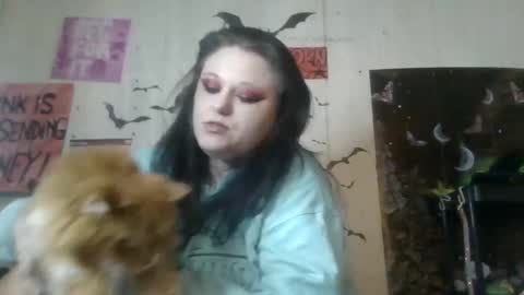 Snapshot of findommefoxi chatting on 09.21.25 findommefoxi online show from 09.21.25