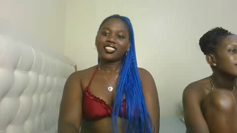 Snapshot of fine_melanie chatting on 11.22.25 melanie online show from 11.22.25