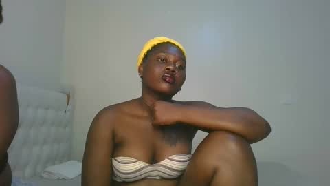 Snapshot of fine_melanie chatting on 12.13.25 melanie online show from 12.13.25