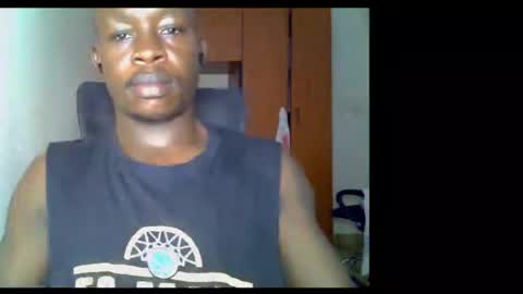 Snapshot of fineebony chatting on 05.17.26 HOT AND SWEET online show from 05.17.26