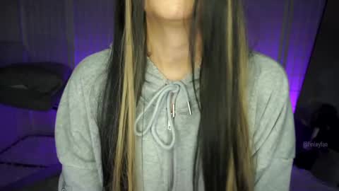 finleyfae online show from 02.10.25