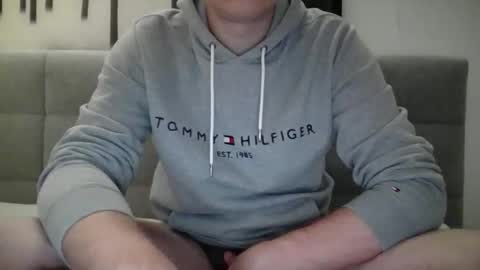 Snapshot of finn_99 chatting on 11.09.25 Finn online show from 11.09.25