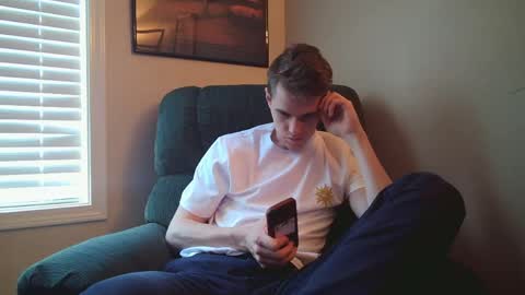 Snapshot of finnabun33 chatting on 05.10.26 Jake I am Bicurious online show from 05.10.26