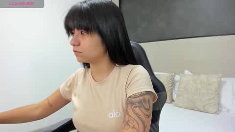 F I O R E L L A  online show from 11.18.25