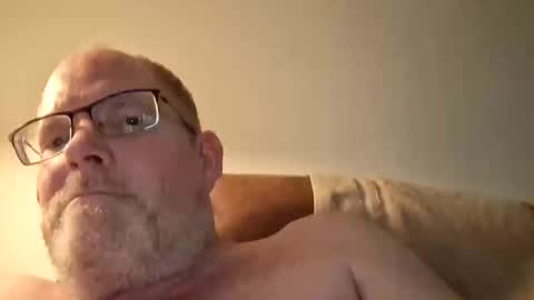 Snapshot of fishingaroundforanything chatting on 01.09.25 Hercomeonmyface online show from 01.09.25