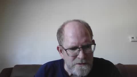 Snapshot of fishingaroundforanything chatting on 02.21.25 Hercomeonmyface online show from 02.21.25