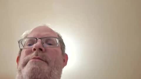 Snapshot of fishingaroundforanything chatting on 03.05.26 Hercomeonmyface online show from 03.05.26