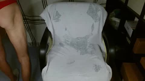 Snapshot of fithotguy90 chatting on 01.18.26 Luis online show from 01.18.26