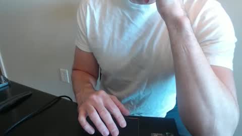 fithubby80 online show from 11.05.25