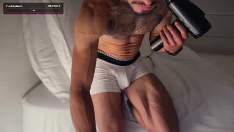 Snapshot of fitjacques chatting on 07.12.26 fitjacques online show from 07.12.26