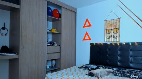 Elias Valencia online show from 02.02.25