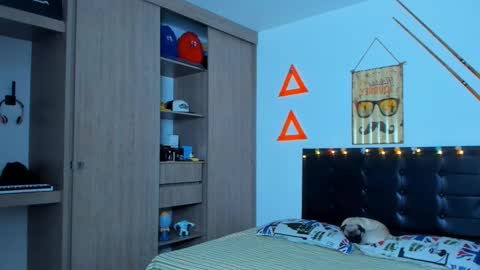 Elias Valencia online show from 02.16.25