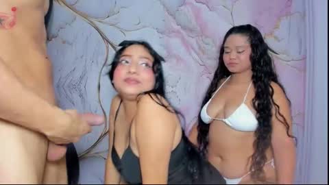 Snapshot of fkndream18 chatting on 11.22.25 Sophia Antonella Ryan online show from 11.22.25