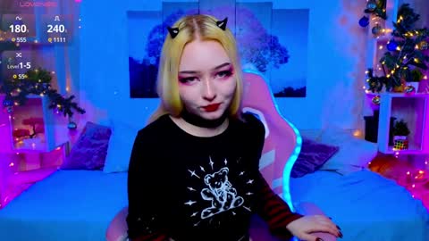 Sophie online show from 01.06.25