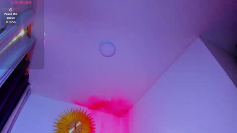 Snapshot of flex_taylor chatting on 12.15.25 Flex Taylor online show from 12.15.25