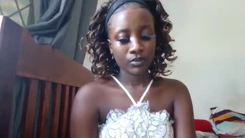Snapshot of flirty_arrya chatting on 04.10.26 flirty_arrya online show from 04.10.26
