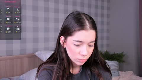 Snapshot of flirtykitty_ chatting on 01.26.25 Emely online show from 01.26.25