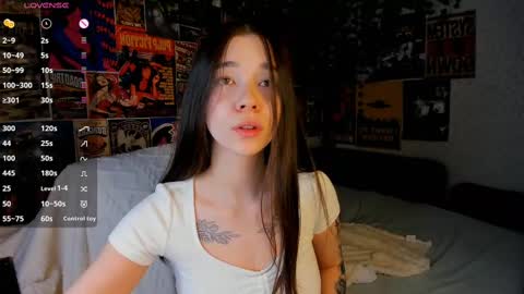 Snapshot of flirtykitty_ chatting on 03.07.25 Emely online show from 03.07.25