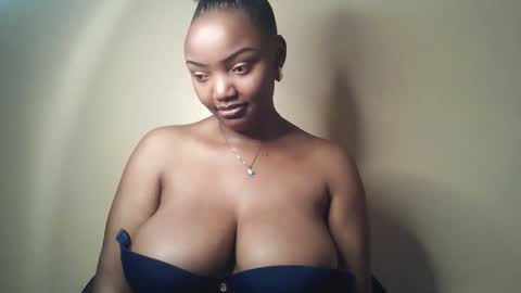 Snapshot of flirtymimie chatting on 05.20.26 flirtymimie online show from 05.20.26