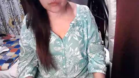 Snapshot of flirtymistressx chatting on 11.25.25 FlirtyMistressX online show from 11.25.25