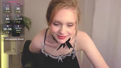 Snapshot of flirtypixy chatting on 09.08.25 Polly online show from 09.08.25