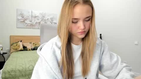 Mona online show from 12.23.25