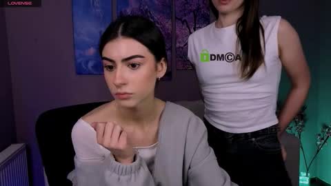 Snapshot of flora_ri chatting on 02.05.26 just ask me online show from 02.05.26