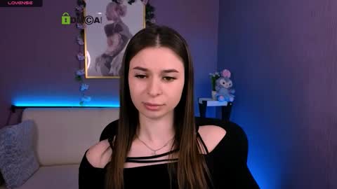 Snapshot of flora_ri chatting on 02.06.26 just ask me online show from 02.06.26