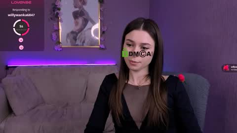 Snapshot of flora_ri chatting on 03.08.26 just ask me online show from 03.08.26