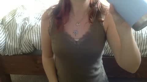 Snapshot of floraexploration chatting on 03.01.25 floraexploration online show from 03.01.25