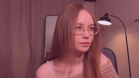 Snapshot of floralarsson chatting on 05.11.26 hey there guys im Flora no not the one from WInx. But I love magical stuff and especially I love nature. I dont know I thin online show from 05.11.26