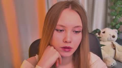 Snapshot of floralarsson chatting on 06.07.26 hey there guys im Flora no not the one from WInx. But I love magical stuff and especially I love nature. I dont know I thin online show from 06.07.26