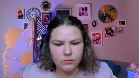 Snapshot of florenceanderson_ chatting on 09.23.25 florenceanderson_ online show from 09.23.25