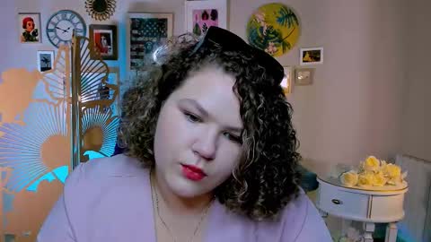 Snapshot of florenceanderson_ chatting on 09.30.25 florenceanderson_ online show from 09.30.25