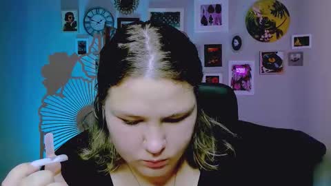 Snapshot of florenceanderson_ chatting on 10.06.25 florenceanderson_ online show from 10.06.25
