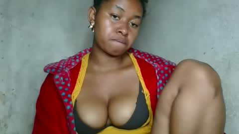 florencia011 online show from 10.31.25