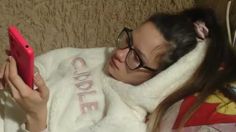 say meow and send tip  online show from 01.13.25