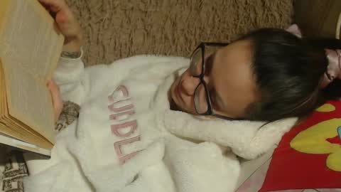 say meow and send tip  online show from 01.16.25