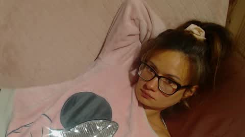 say meow and send tip  online show from 10.04.25