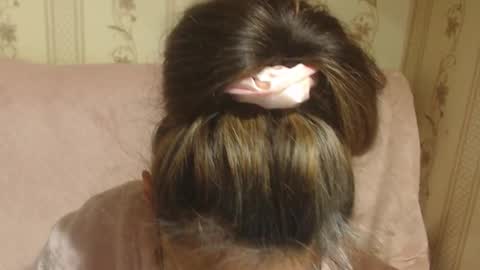 say meow and send tip  online show from 10.21.25