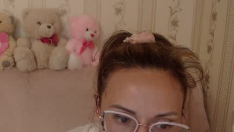 Snapshot of flowercandydoll13 chatting on 06.27.26 say meow and send tip online show from 06.27.26